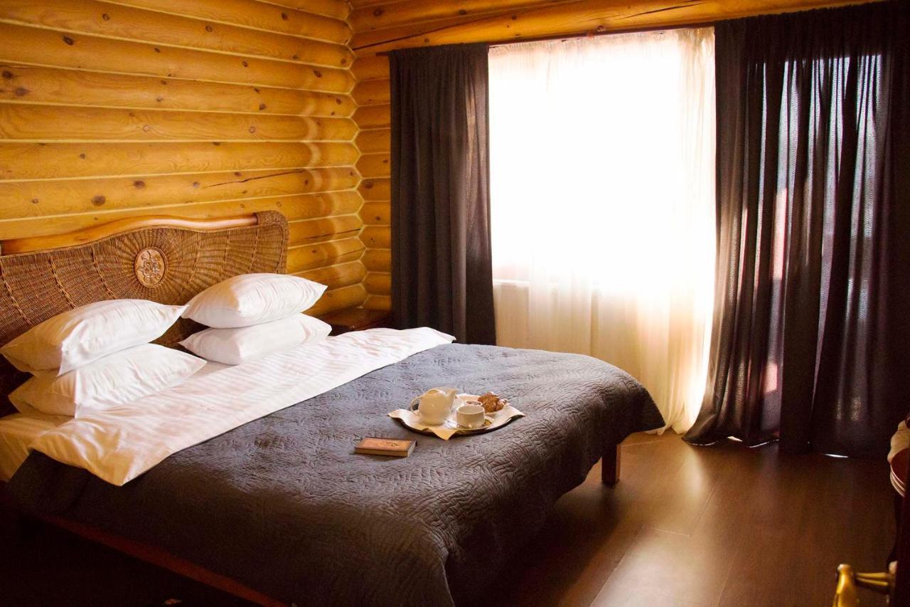 Hotel Fregat Kiev Bagian luar foto