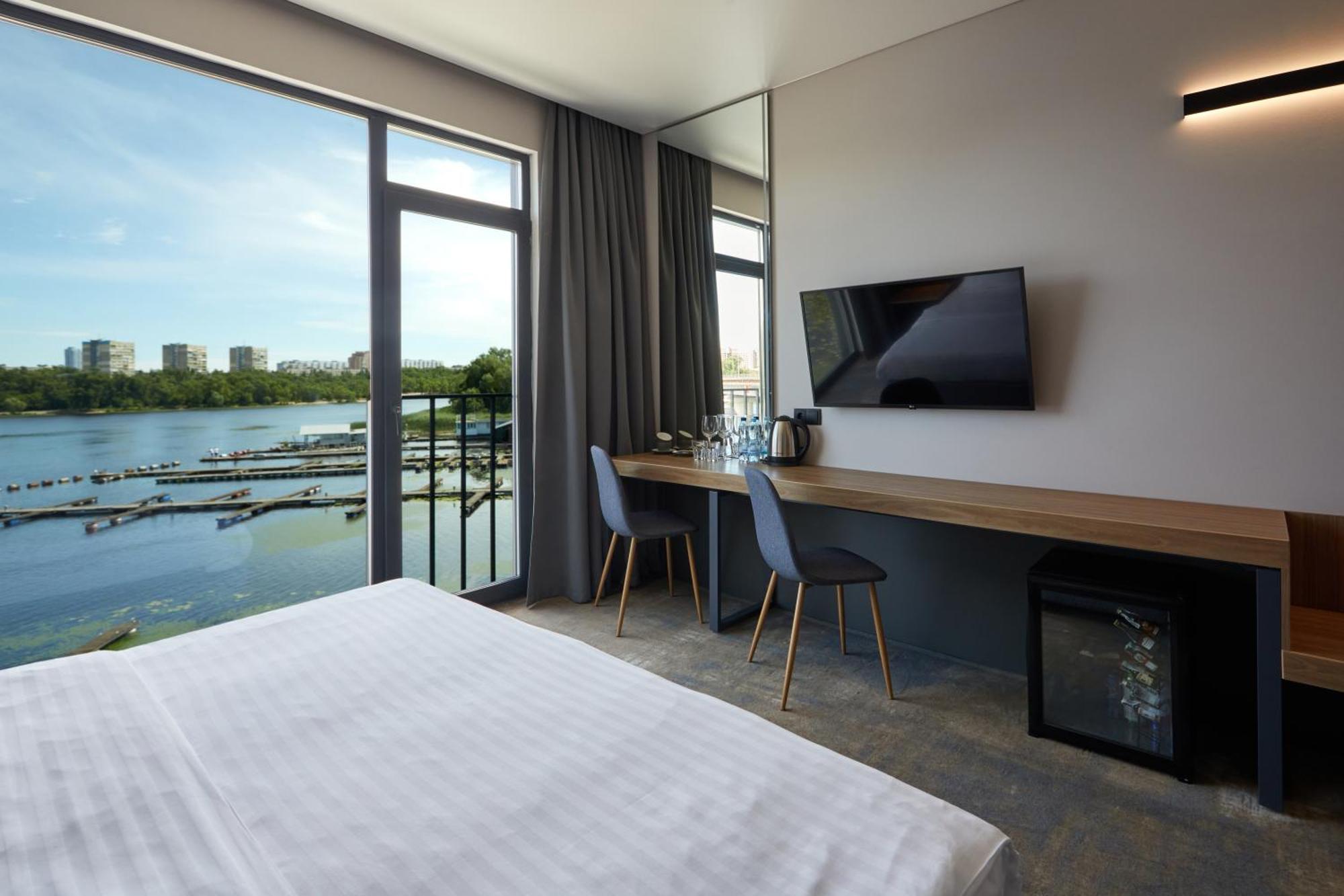 Hotel Fregat Kiev Bagian luar foto