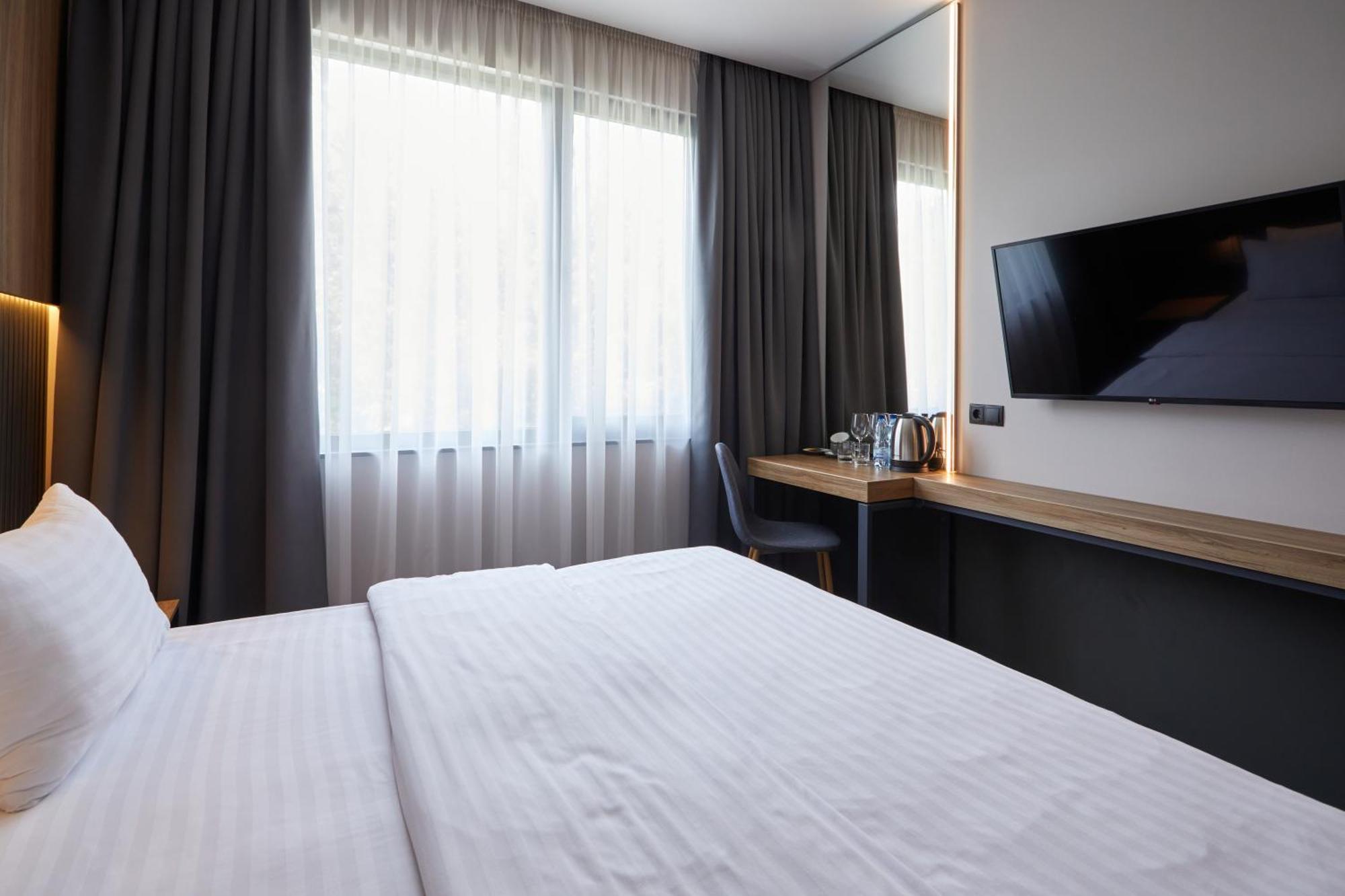 Hotel Fregat Kiev Bagian luar foto